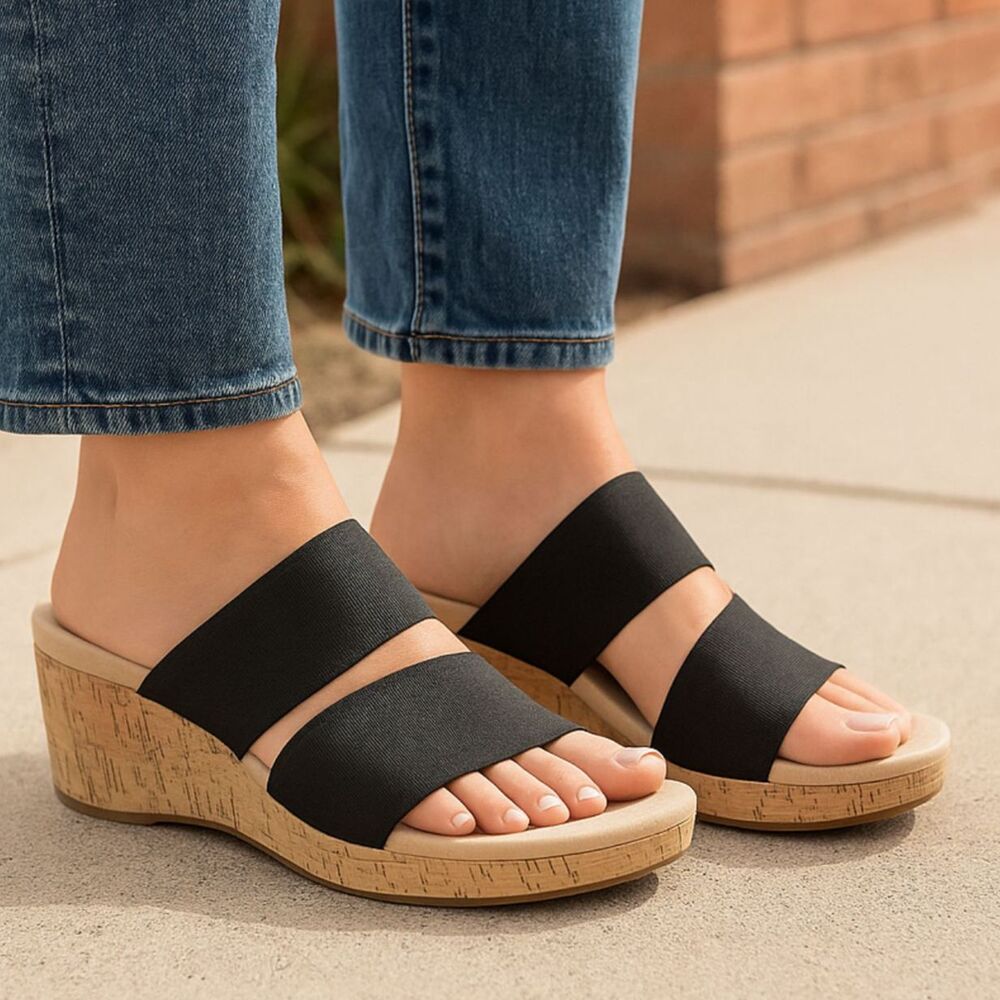 LifeStride Divine Comfortable Wedge Sandals – Black, Size 6.5 M (B)